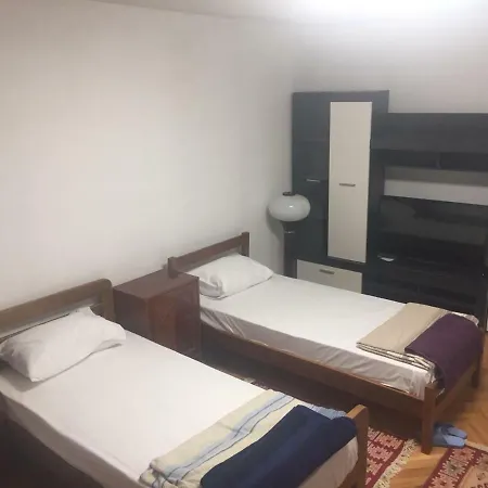 Turan World Travelers Hostel Üsküp